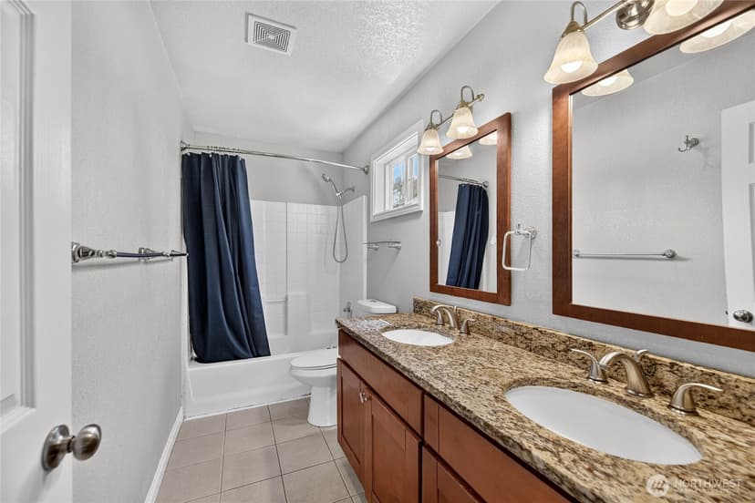 Property photo for 6704 23rd Avenue SW, Seattle photo 15