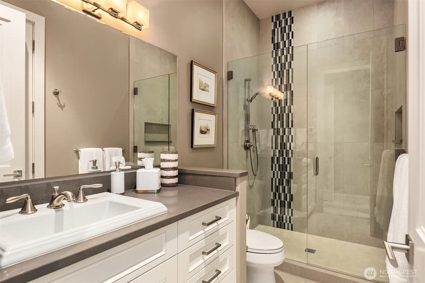 Property photo for 10410 NE 58th Street, Kirkland photo 31