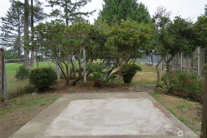 Property photo for 237 Dolphin Avenue NE, Ocean Shores photo 25