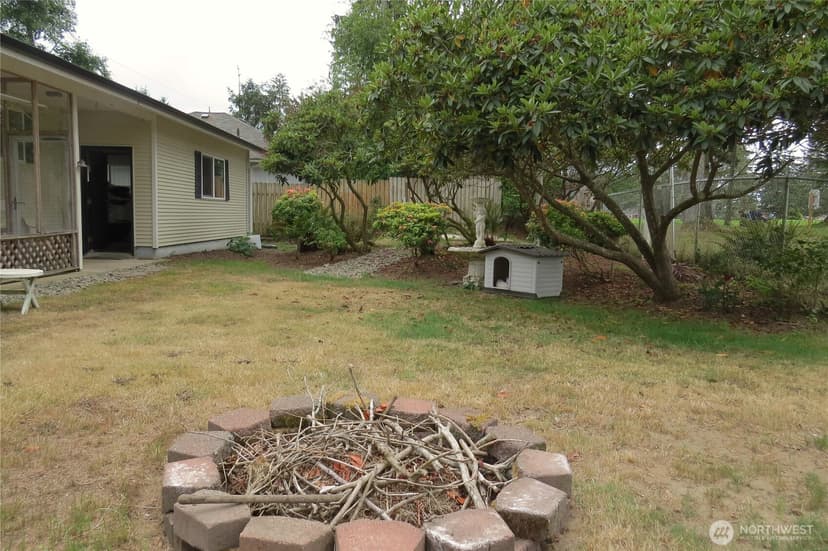 Property photo for 237 Dolphin Avenue NE, Ocean Shores photo 22