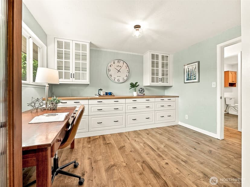 Property photo for 21638 94th Place S, Kent photo 22