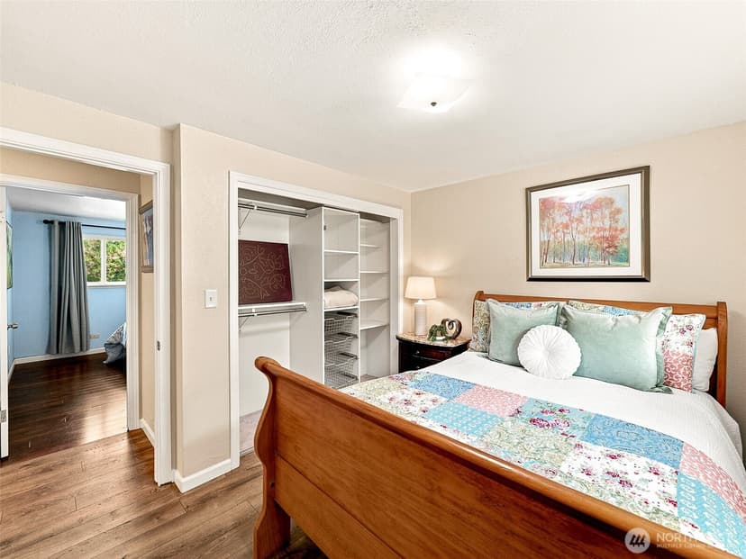 Property photo for 21638 94th Place S, Kent photo 18