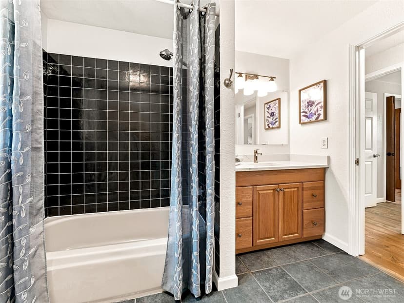 Property photo for 21638 94th Place S, Kent photo 20