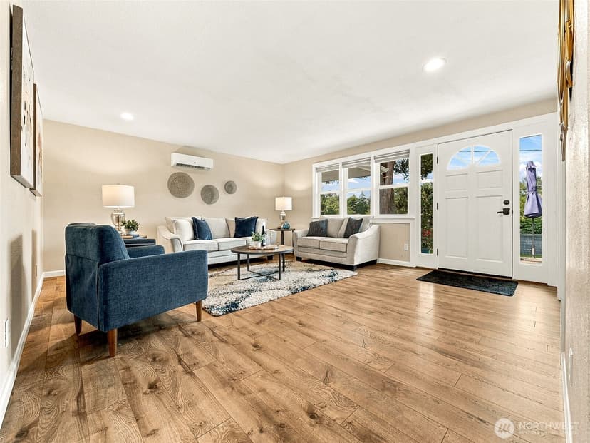 Property photo for 21638 94th Place S, Kent photo 8