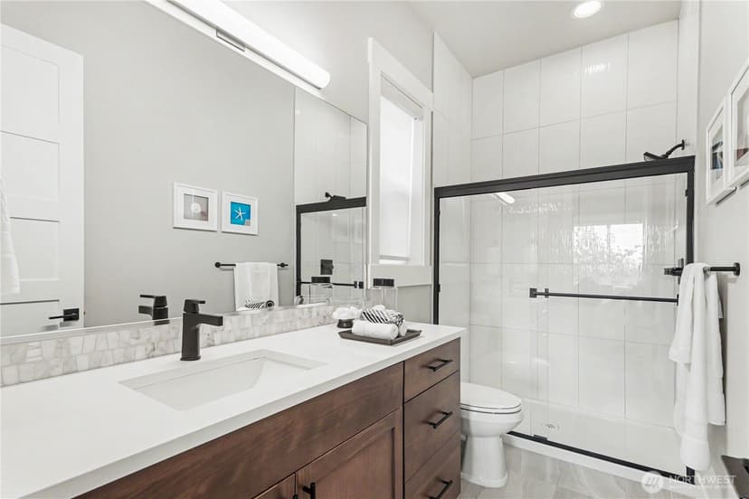 Property photo for 510 Viewcrest Drive NW, Issaquah photo 11