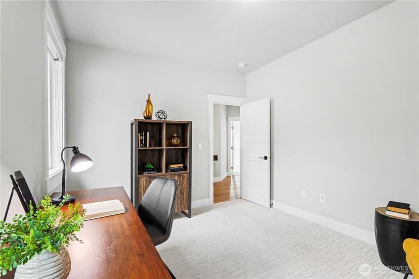Property photo for 510 Viewcrest Drive NW, Issaquah photo 18