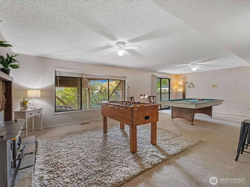 Property photo for 10830 Lake View Drive, Lake Stevens photo 24