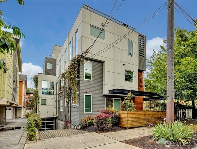 Property photo for 1623 14th Avenue #E, Seattle