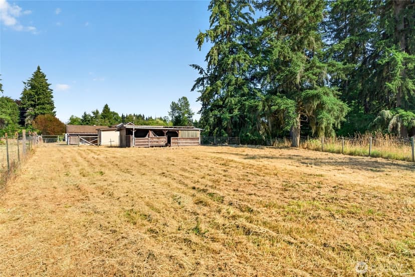 Property photo for 10104 48th Avenue E, Tacoma photo 26