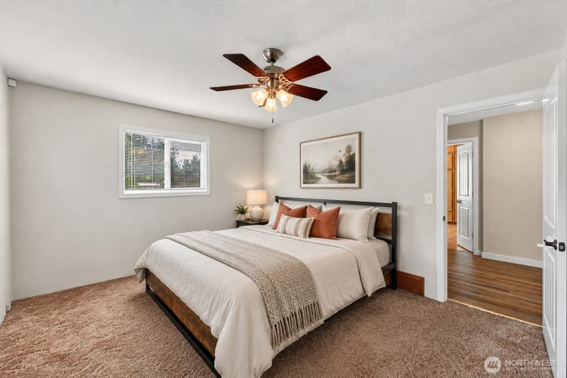 Property photo for 10104 48th Avenue E, Tacoma photo 17