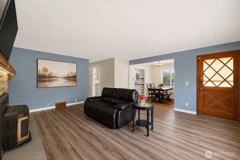 Property photo for 10104 48th Avenue E, Tacoma photo 9