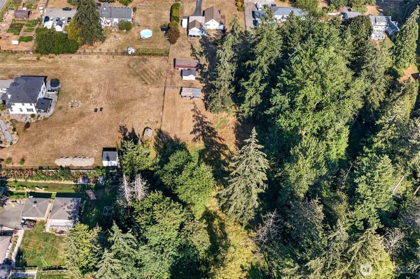 Property photo for 10104 48th Avenue E, Tacoma photo 33