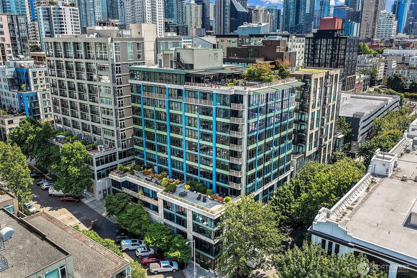 Property photo for 2716 Elliott Avenue #605, Seattle photo 25