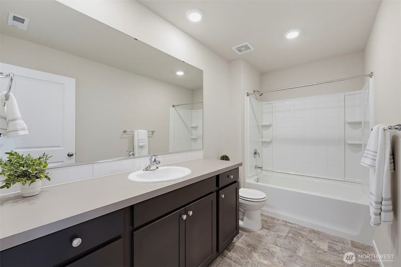 Property photo for 6559 Randolph Drive NE, Bremerton photo 24