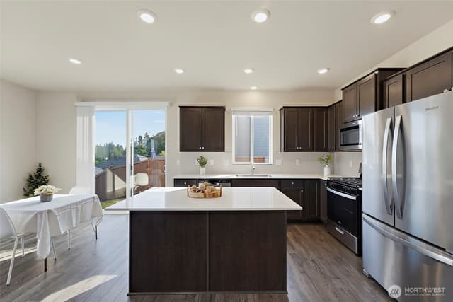 Property photo for 6559 Randolph Drive NE, Bremerton photo 4