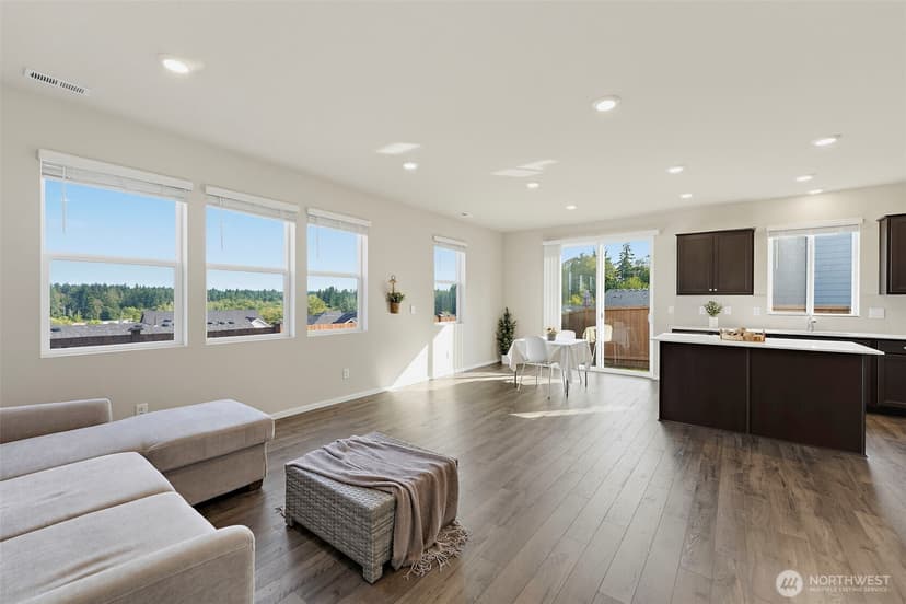 Property photo for 6559 Randolph Drive NE, Bremerton photo 11
