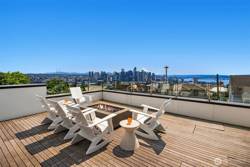 Property photo for 160 Highland Drive, Seattle photo 16