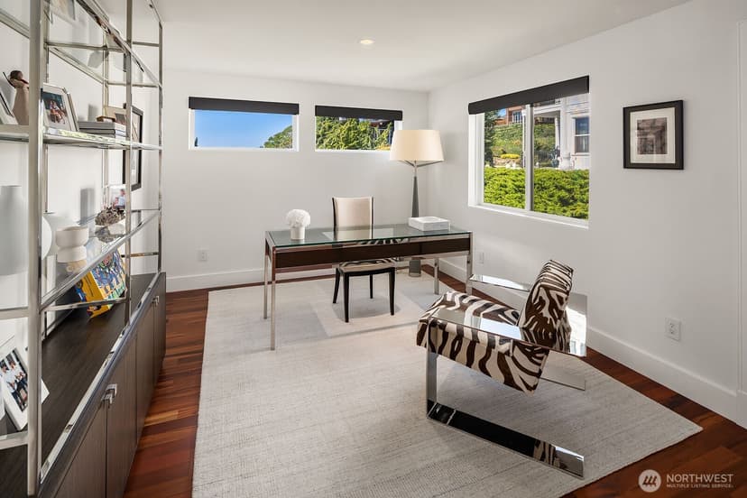 Property photo for 160 Highland Drive, Seattle photo 10