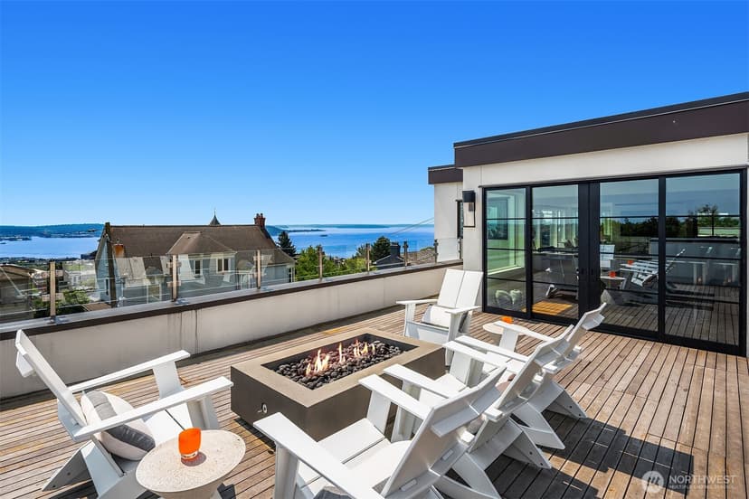 Property photo for 160 Highland Drive, Seattle photo 15