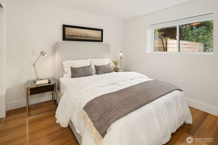 Property photo for 160 Highland Drive, Seattle photo 35
