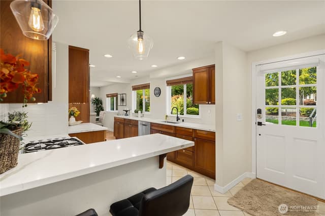 Property photo for 12641 NE 104th Street, Kirkland photo 5