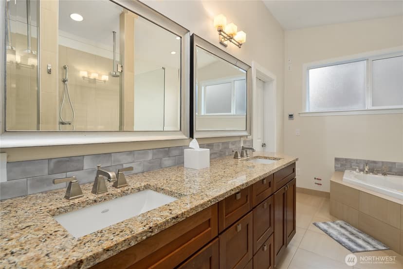 Property photo for 12641 NE 104th Street, Kirkland photo 21