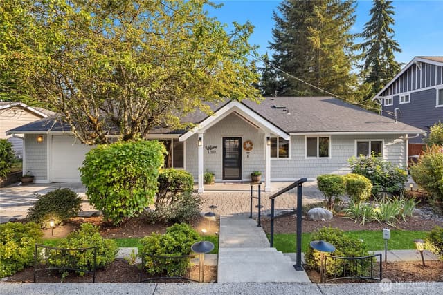 Property photo for 12641 NE 104th Street, Kirkland photo 2