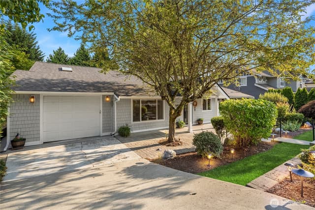Property photo for 12641 NE 104th Street, Kirkland photo 3