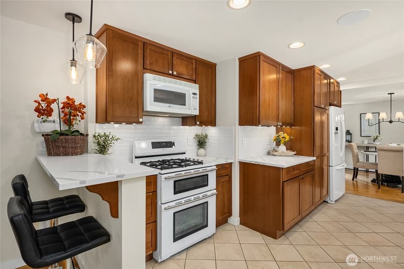Property photo for 12641 NE 104th Street, Kirkland photo 6