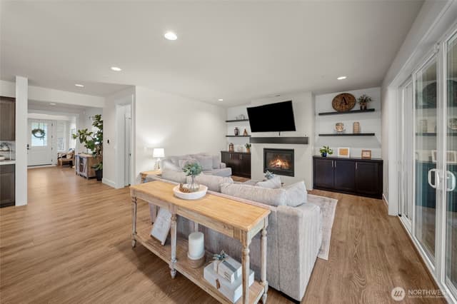 Property photo for 7704 Connells Prairie Road E, Bonney Lake photo 5