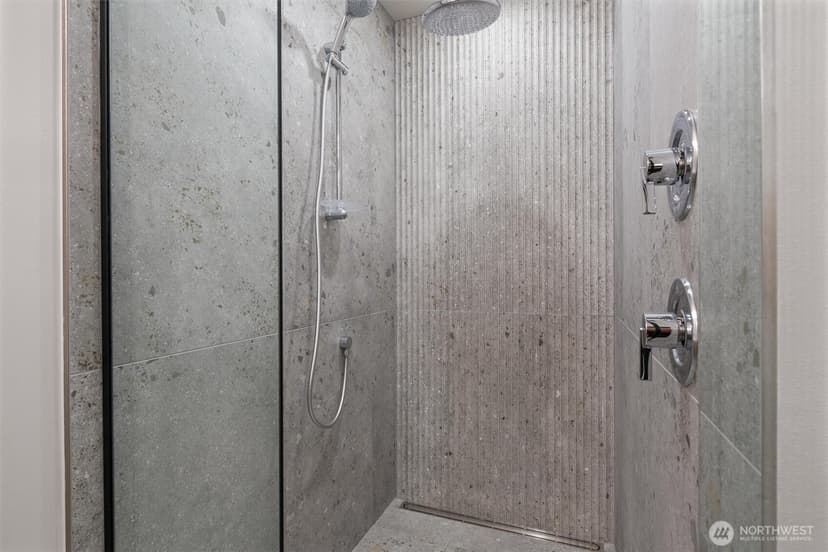 Property photo for 1407 29th Avenue #B, Seattle photo 21