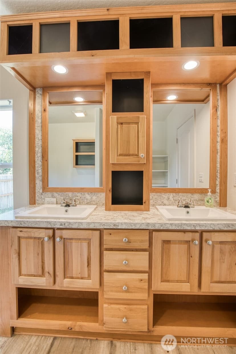 Property photo for 141 Frigate Street NW, Ocean Shores photo 23