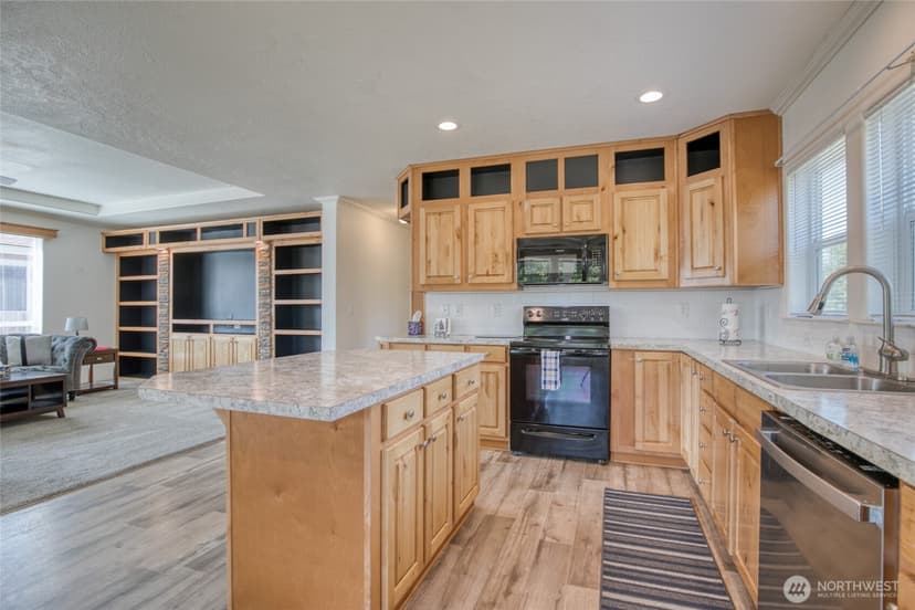 Property photo for 141 Frigate Street NW, Ocean Shores photo 14