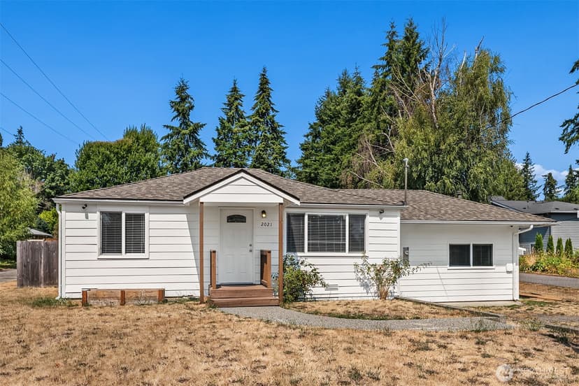 Property photo for 2021 204th Street SW, Lynnwood