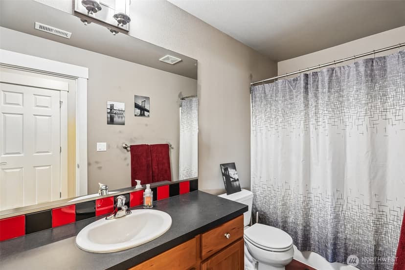 Property photo for 21729 Quiet Water Loop, Lake Tapps photo 31
