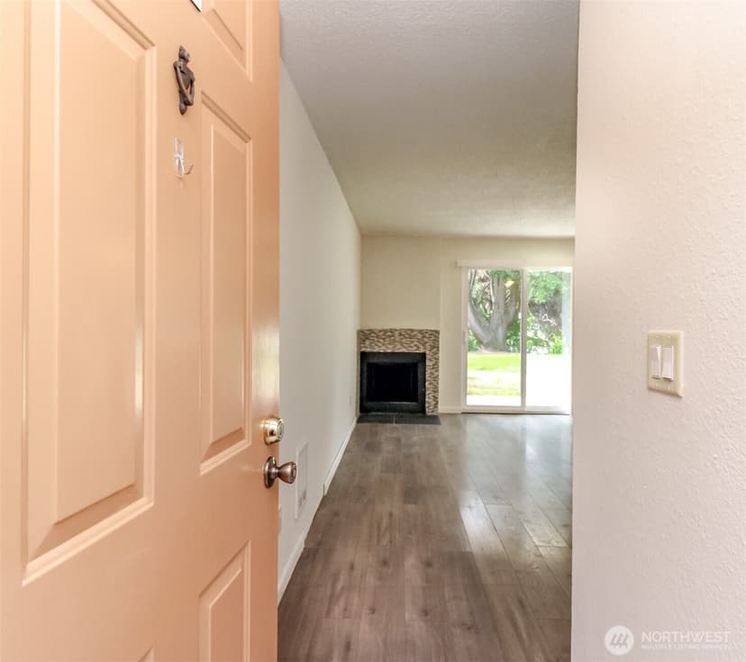 Property photo for 15280 Macadam Road S #E104, Tukwila photo 4
