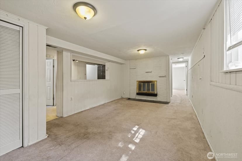 Property photo for 14709 58th Avenue S, Tukwila photo 19