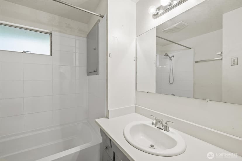 Property photo for 14709 58th Avenue S, Tukwila photo 17