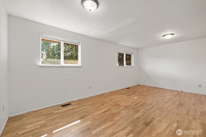 Property photo for 14709 58th Avenue S, Tukwila photo 14