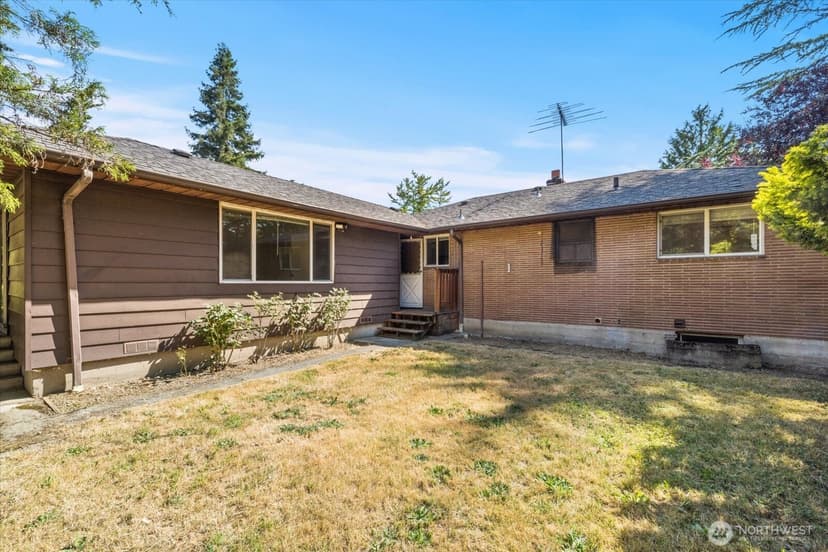Property photo for 14709 58th Avenue S, Tukwila photo 33