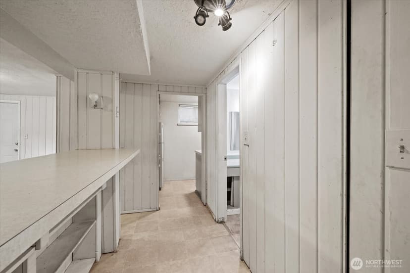 Property photo for 14709 58th Avenue S, Tukwila photo 24