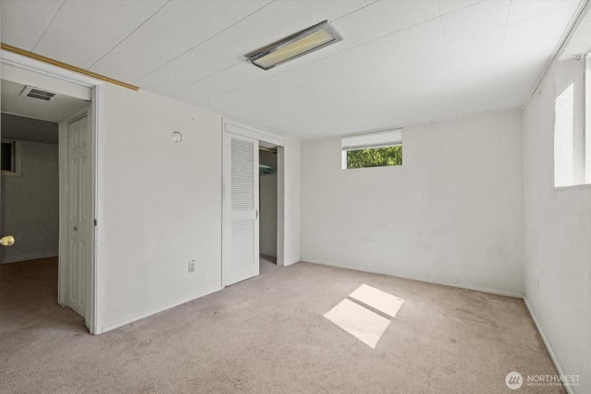Property photo for 14709 58th Avenue S, Tukwila photo 29