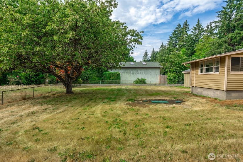 Property photo for 2437 Rocky Point Road NW, Bremerton photo 13
