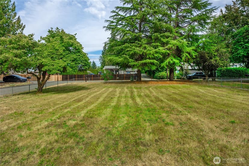 Property photo for 2437 Rocky Point Road NW, Bremerton photo 14