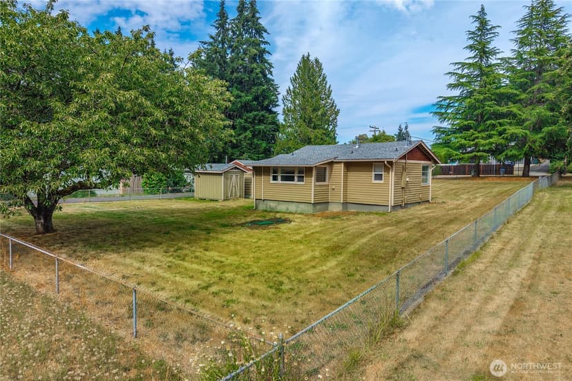 Property photo for 2437 Rocky Point Road NW, Bremerton photo 6