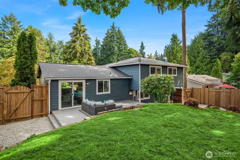 Property photo for 12515 NE 137th Place, Kirkland photo 22