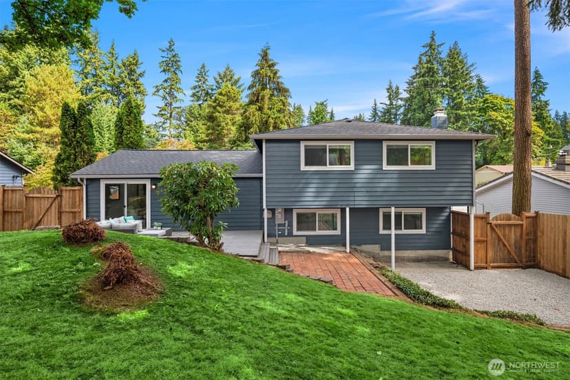 Property photo for 12515 NE 137th Place, Kirkland photo 23