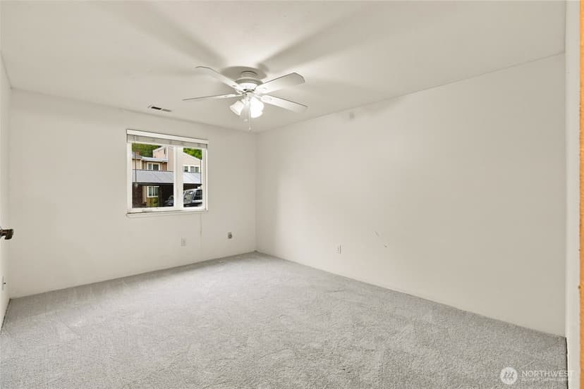 Property photo for 12712 NE 120th Street #G5, Kirkland photo 16
