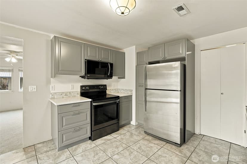 Property photo for 12712 NE 120th Street #G5, Kirkland photo 9