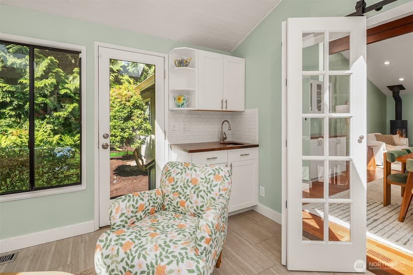 Property photo for 11471 Kallgren Road NE, Bainbridge Island photo 20